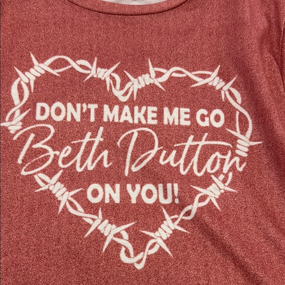 NWOT Graphic Yellowstone Beth Dutton tee shirt. XL - Picture 3 of 5